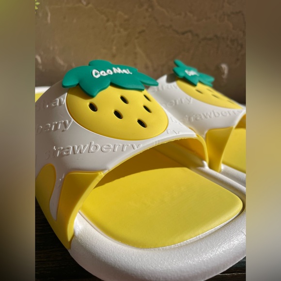 NWT NWT Summer Pineapple Flip Flops Non-Slip Big Kids Size 3.5US( (8.5’inch) - Picture 8 of 17